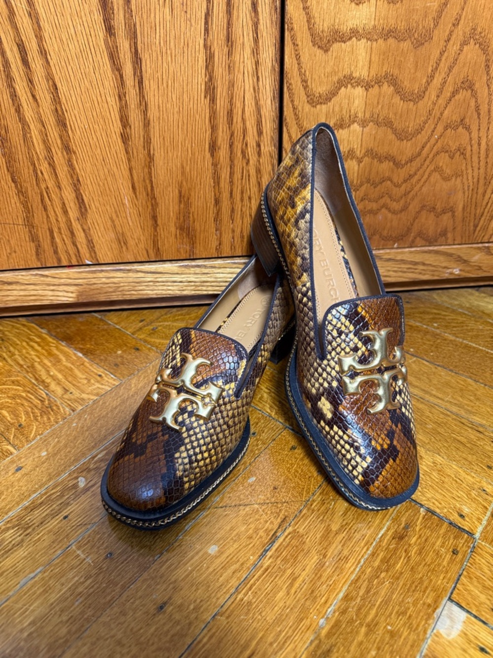 Tory Burch Brown & Tan Snakeskin-Print Leather Loafers with Gold Logo